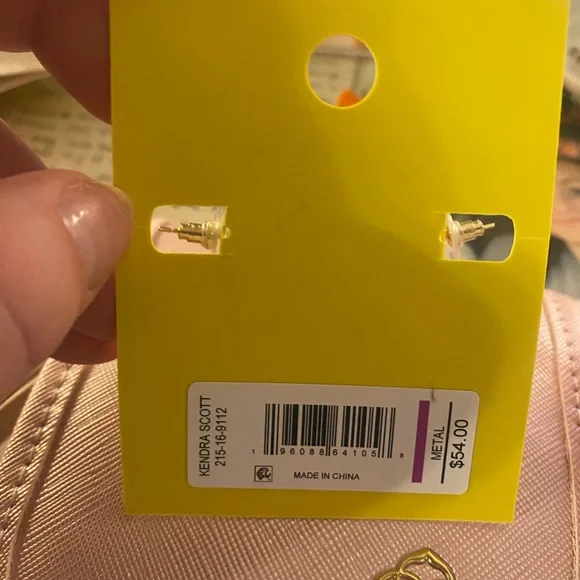 Kendra Scott Janie Gold Hoops - Picture 4 of 4